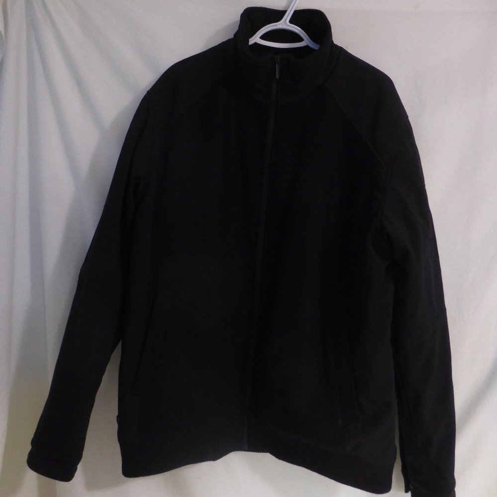 STORMTECH PERFORMANCE, size 2 XL, black hockey jacket, mint condition